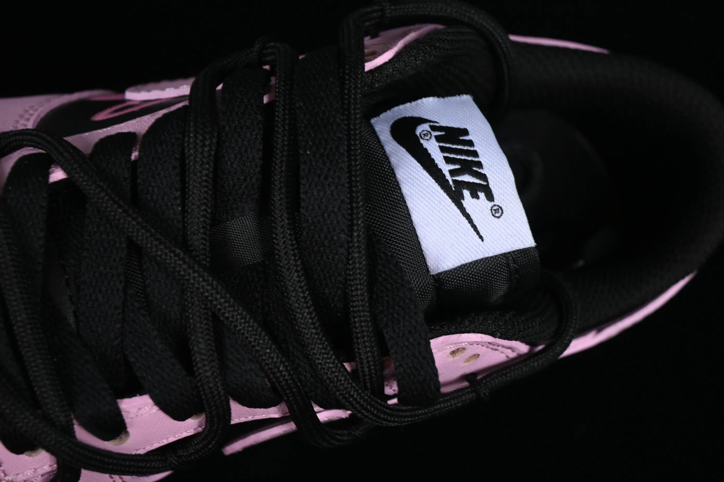 All Categories Nk SB Dunk Series Nk SB Dunk Low Low-top Sneakers Nk Dunk Low Bubble Jellyfish Neon Star Millennium Cyber ​​Black Pink SB Strap Low-top Casual Sneakers FD1232-001